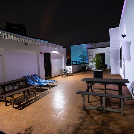 Washington Apartments - Just 25Mins Drive From The Airport Kwashieman Екстериор снимка