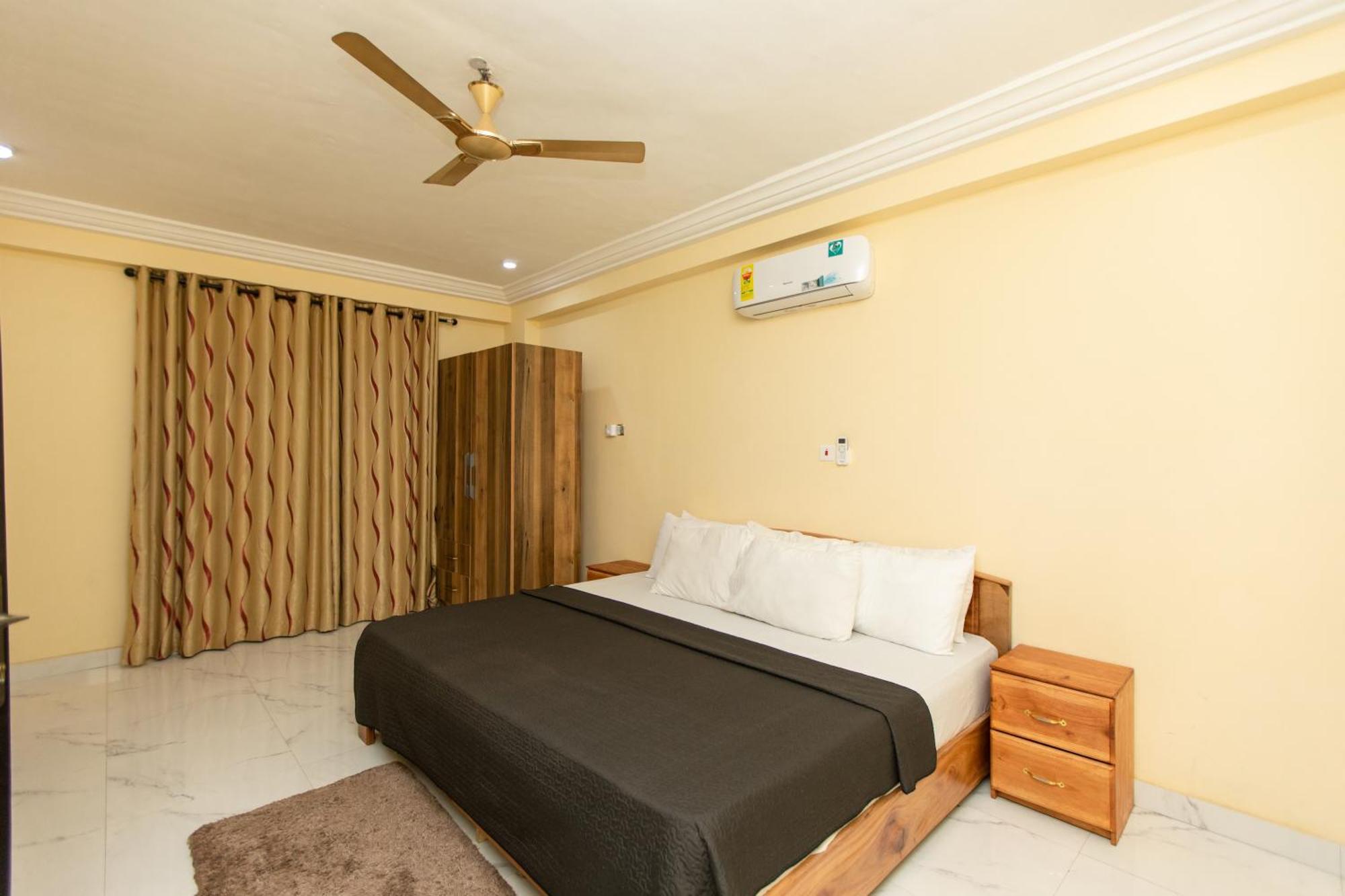 Washington Apartments - Just 25Mins Drive From The Airport Kwashieman Екстериор снимка