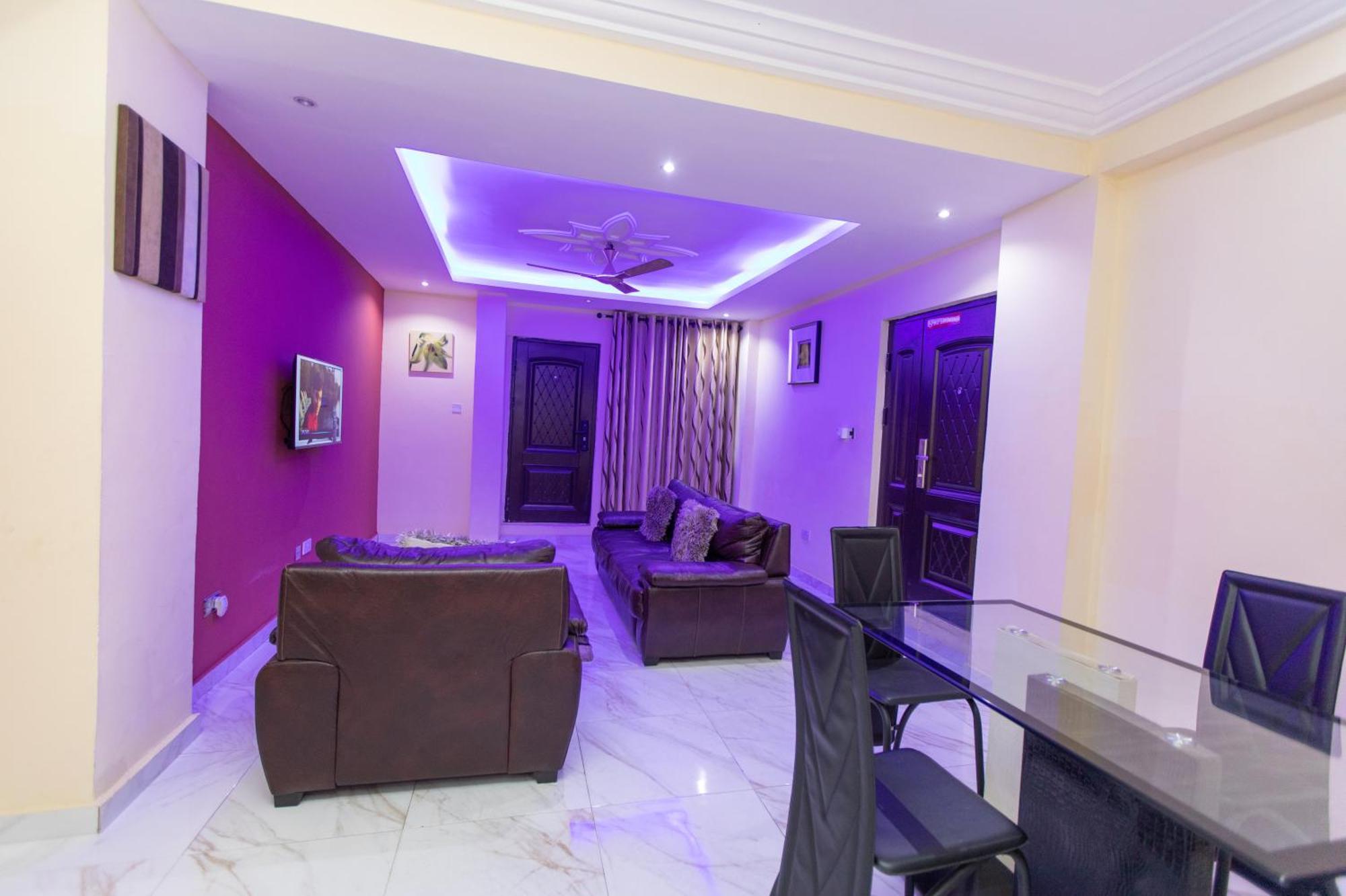 Washington Apartments - Just 25Mins Drive From The Airport Kwashieman Екстериор снимка