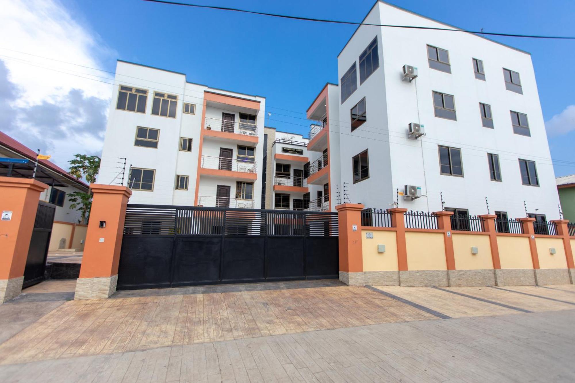 Washington Apartments - Just 25Mins Drive From The Airport Kwashieman Екстериор снимка